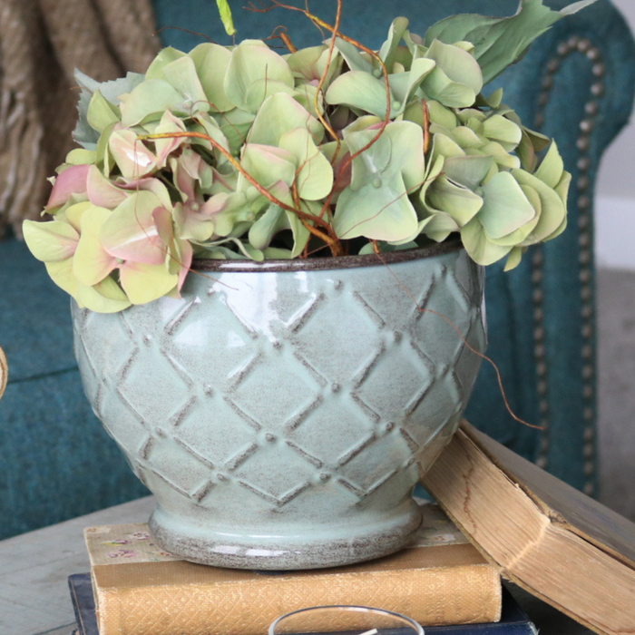 IronStone® Lattice Classic Planters