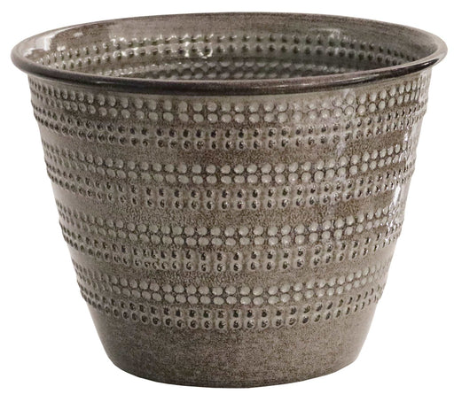 IronStone® Cobblestone Planters