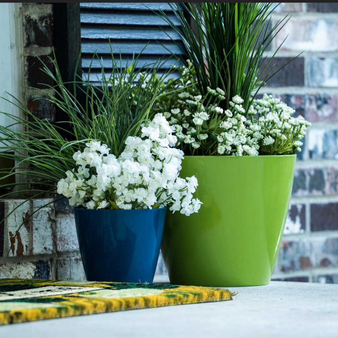 Robert Allen Pim01279 Charlevoix 10 in. Brick RED Plastic Planter